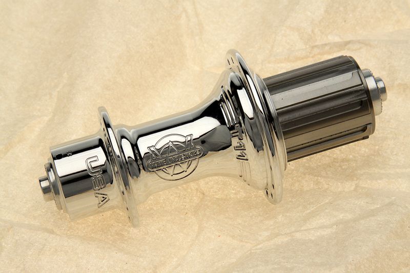 White-Industries-T11-Rear-Hub-485-208-4
