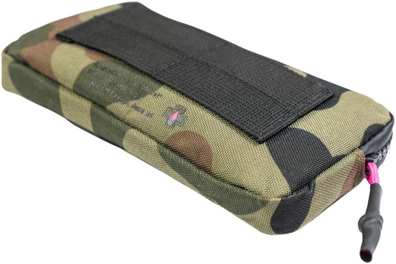 Muc-Off-Essentials-Case-OA0114-5
