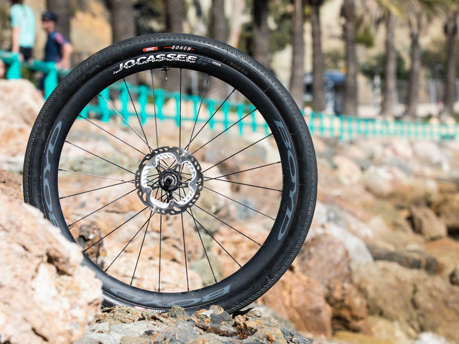 650b X 47 Tubeless Folding Black for sale online IRC Boken Plus Tire 