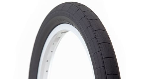 Demolition Momentum Tire - 26"