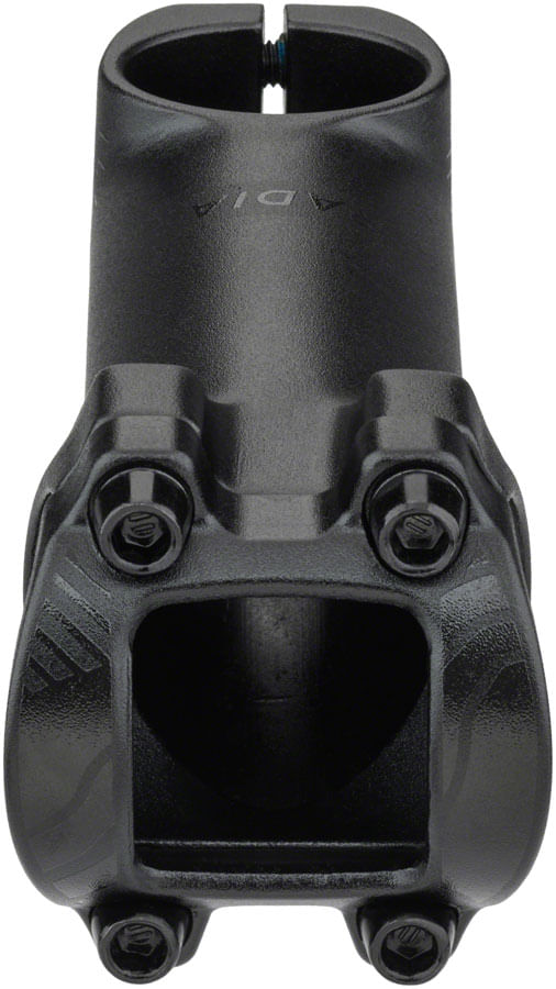 SM0753-02.jpg