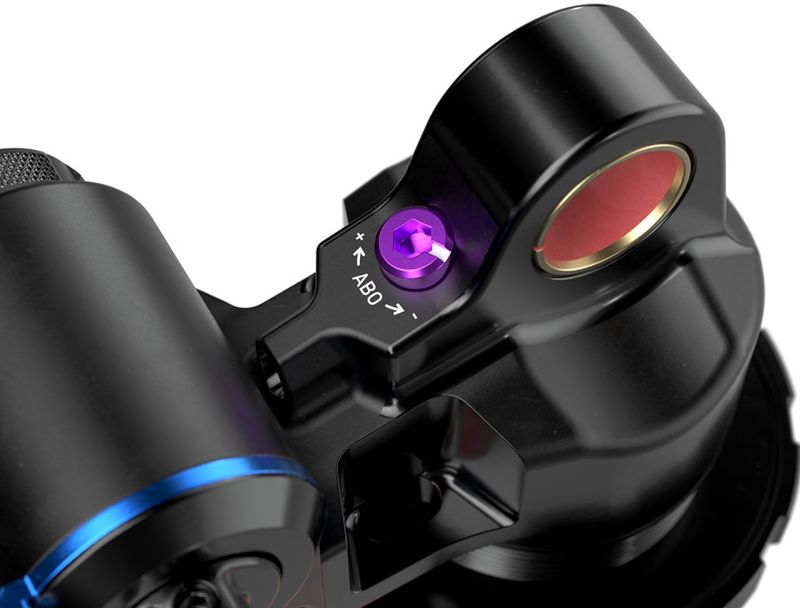 RS8961-02.jpg